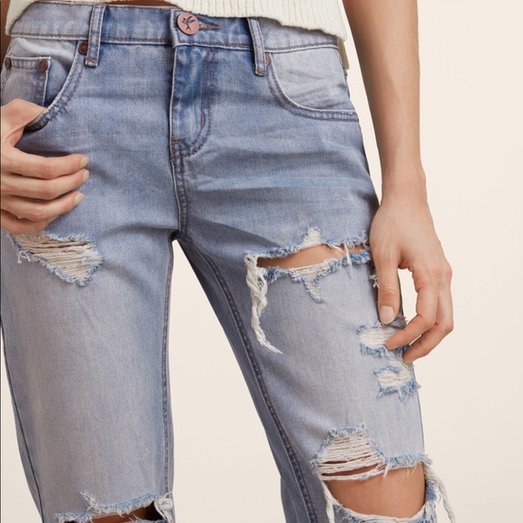 One Teaspoon Awesome Baggies - Picture 2 of 8